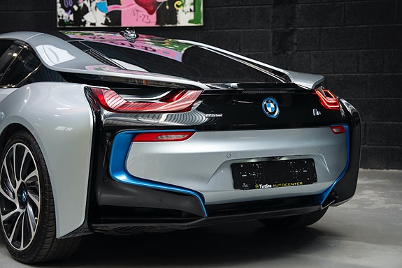 BMW i8 8 of 30