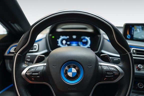 BMW i8 19 of 30