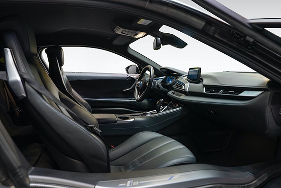 BMW i8 27 of 30