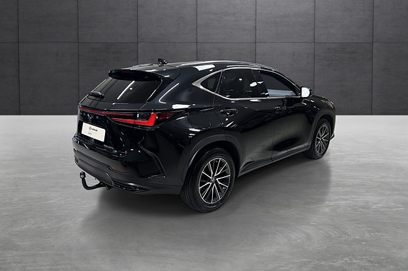 Lexus NX450h 5 of 22
