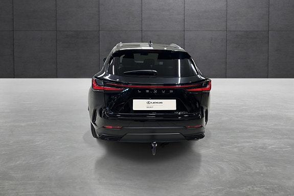 Lexus NX450h 4 of 22