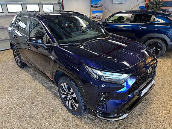 Toyota RAV4 8 of 30