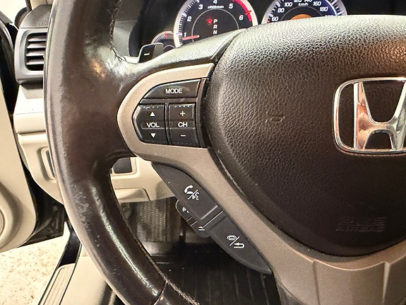 Honda Accord 28 of 30