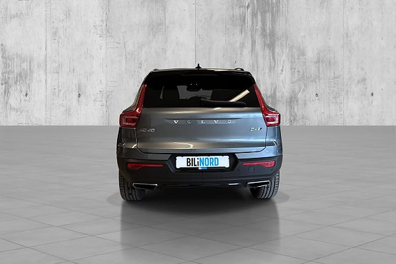 Volvo XC40 5 of 5