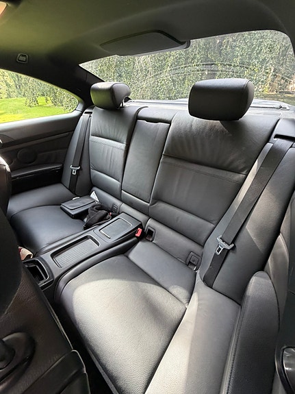 BMW 320d 9 of 17
