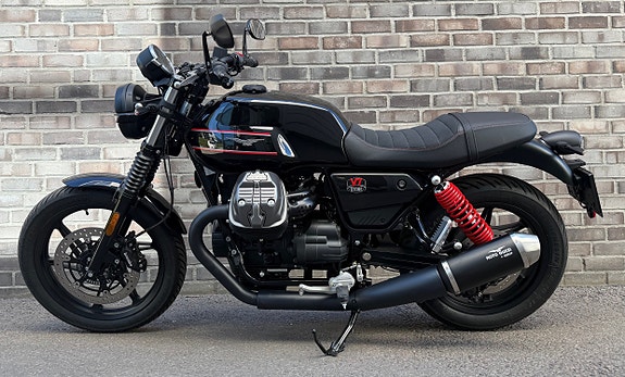 Moto Guzzi V7 Stone 850 Special Edition 10 of 15