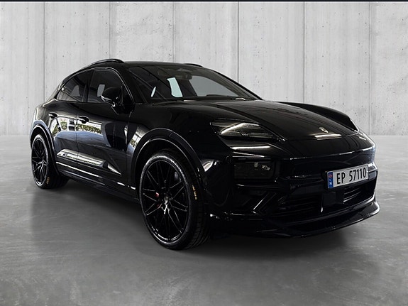 Porsche Macan 4 of 5