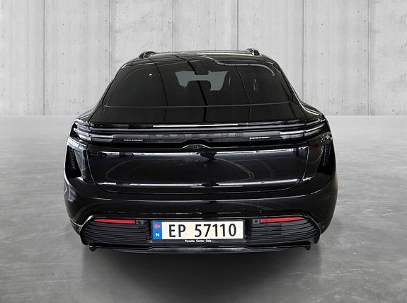 Porsche Macan 6 of 26