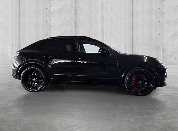 Porsche Macan 3 of 5