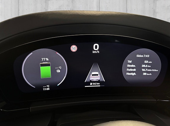 Porsche Macan 16 of 26