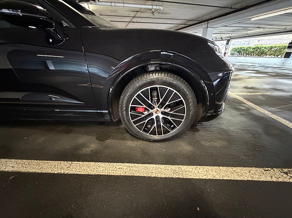 Porsche Macan 24 of 26