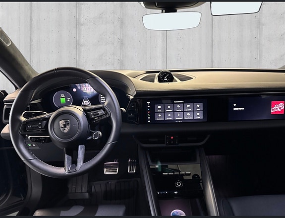 Porsche Macan 14 of 26