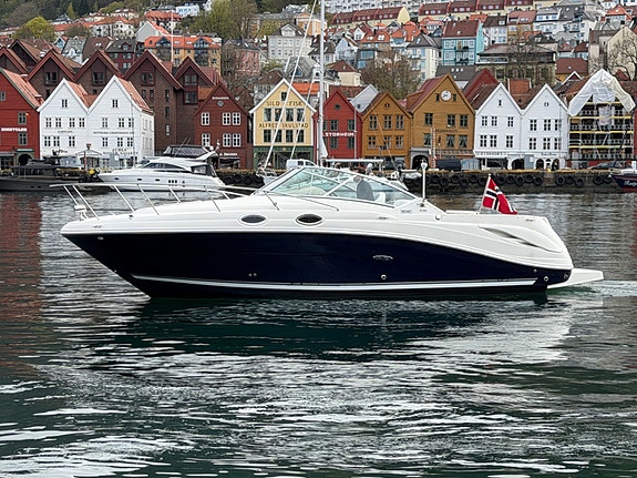 Sea Ray 275 Amberjack 807 gangtimer. KAD300. Polert og bunnsmørt 2 of 30