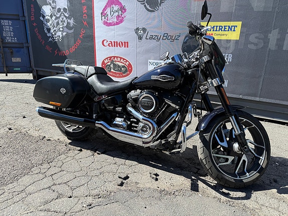 Harley-Davidson FLSB Sport Glide, Meget pen