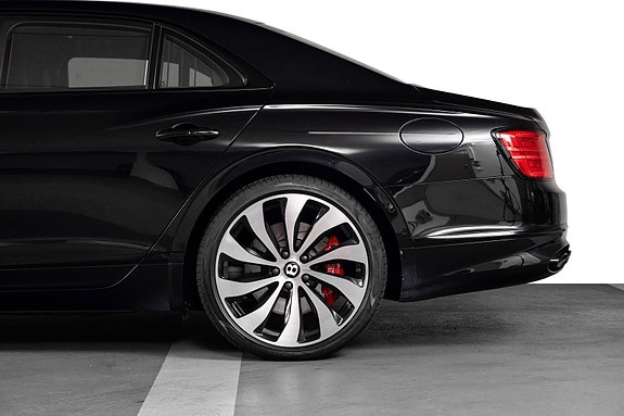 Bentley Flying Spur 9 of 30
