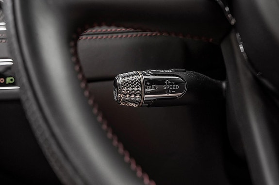 Bentley Flying Spur 30 of 30