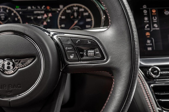 Bentley Flying Spur 29 of 30