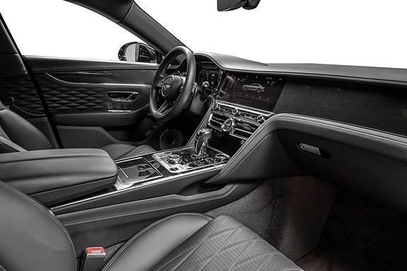 Bentley Flying Spur 16 of 30