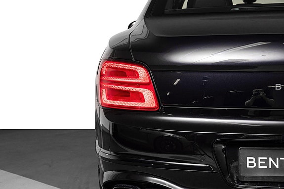 Bentley Flying Spur 8 of 30