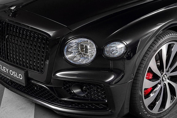 Bentley Flying Spur 11 of 30