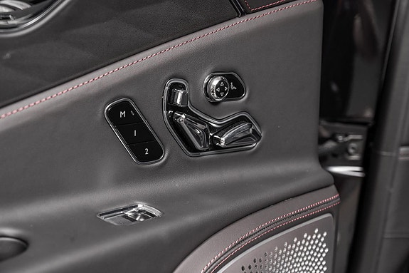 Bentley Flying Spur 25 of 30