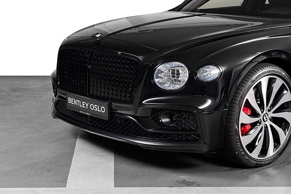 Bentley Flying Spur 10 of 30