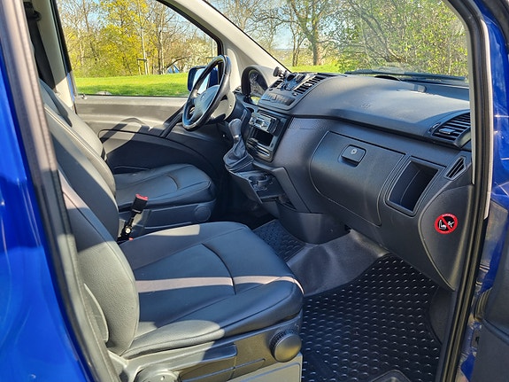Mercedes-Benz Vito 113 16 of 23