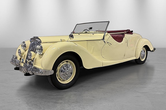 Riley Sports Saloon