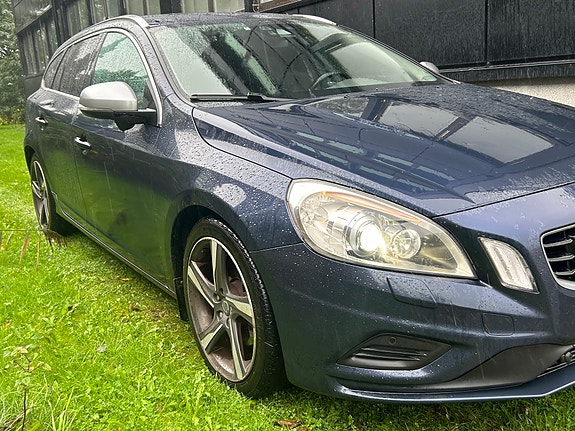 Volvo V60 22 of 30