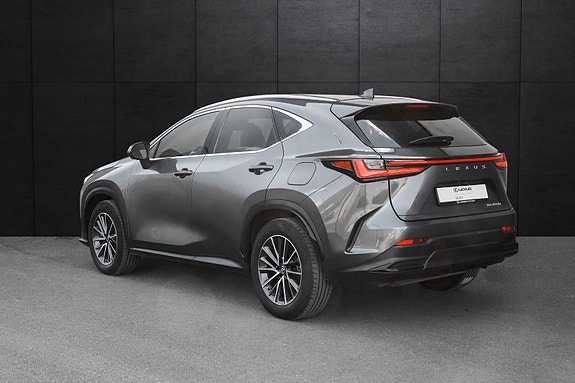 Lexus NX450h 2 of 18