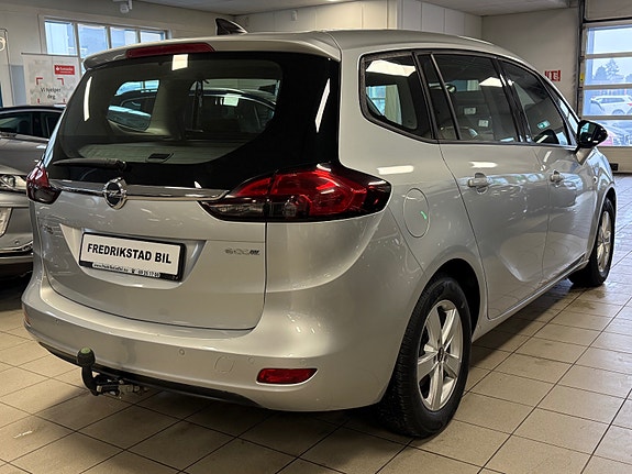 Opel Zafira Tourer 4 of 5