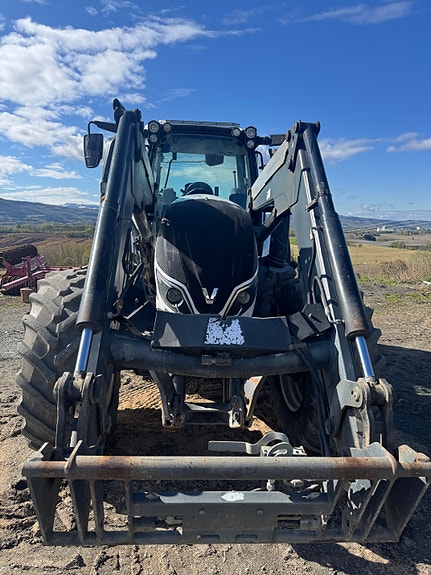 Valtra T194