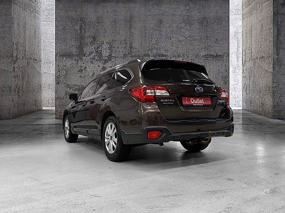 Subaru Outback 4 of 5