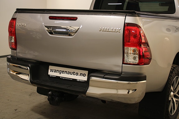 Toyota HiLux 16 of 30