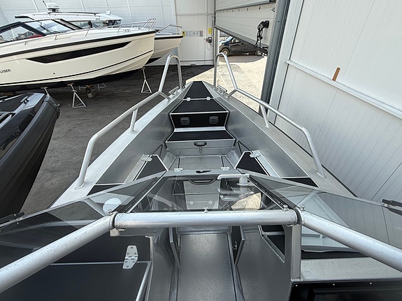 Anytec A27 | Kraftfull Evinrude G2 300 hk | Sportslig og sjøsterk aluminiumsbåt! 15 of 30