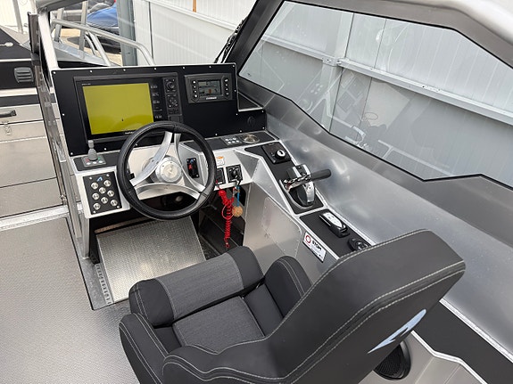 Anytec A27 | Kraftfull Evinrude G2 300 hk | Sportslig og sjøsterk aluminiumsbåt! 27 of 30