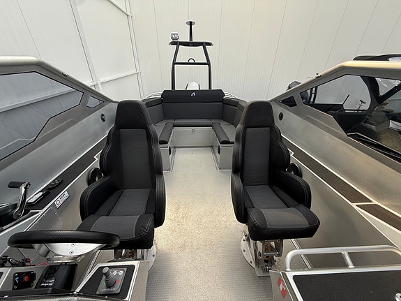 Anytec A27 | Kraftfull Evinrude G2 300 hk | Sportslig og sjøsterk aluminiumsbåt! 21 of 30