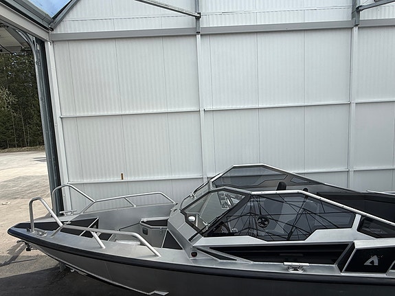 Anytec A27 | Kraftfull Evinrude G2 300 hk | Sportslig og sjøsterk aluminiumsbåt! 6 of 30