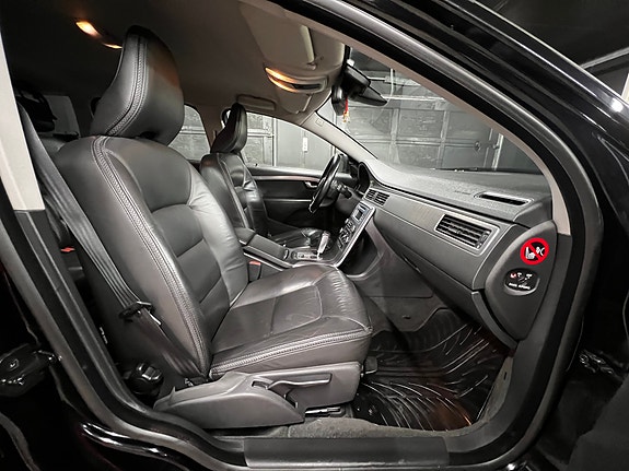 Volvo XC70 30 of 30