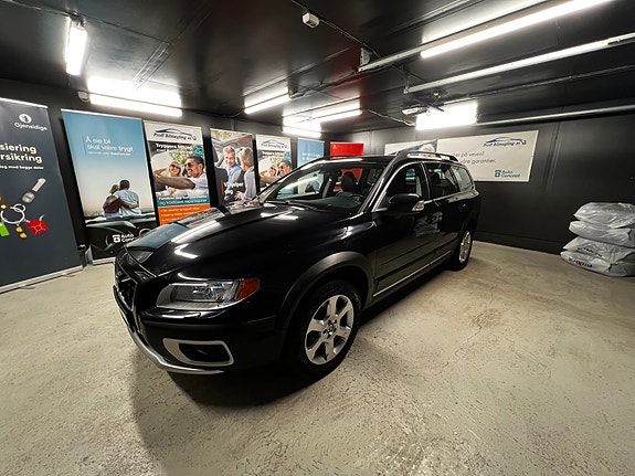 Volvo XC70 3 of 5