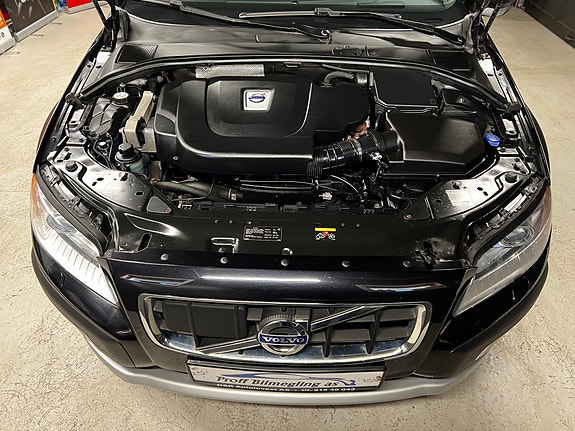 Volvo XC70 10 of 30