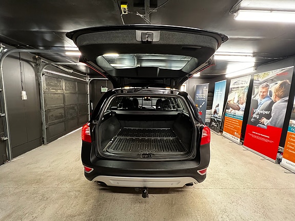 Volvo XC70 17 of 30