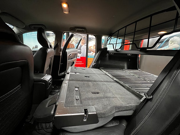 Volvo XC70 22 of 30