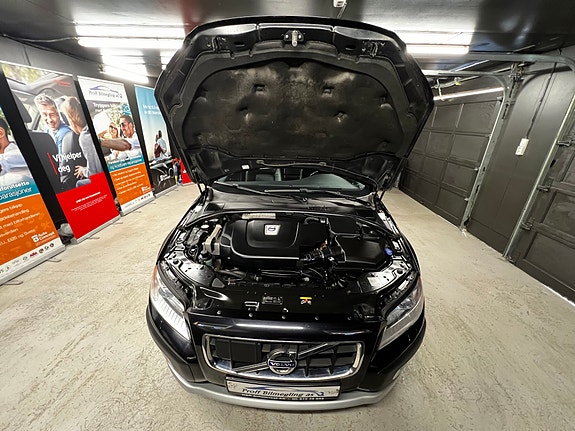 Volvo XC70 11 of 30