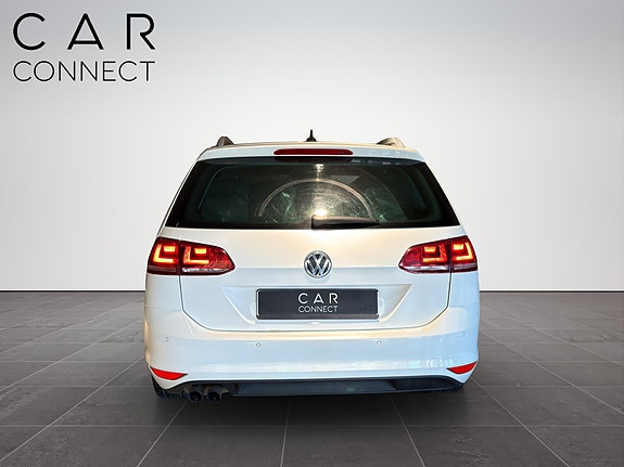 Volkswagen Golf VII 6 of 26