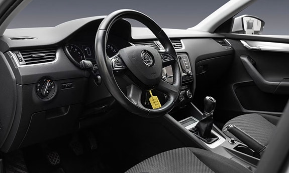 Skoda Octavia 5 of 5