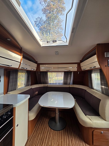 Adria Alpina 663 uk med mover og spikertelt 25 of 30