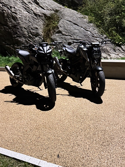 Honda CB 125 R 4 of 5