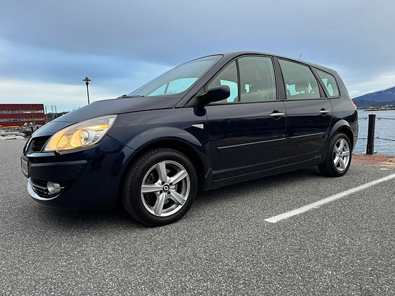 Renault Grand Scenic II 5 of 5