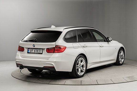BMW 318d 4 of 5